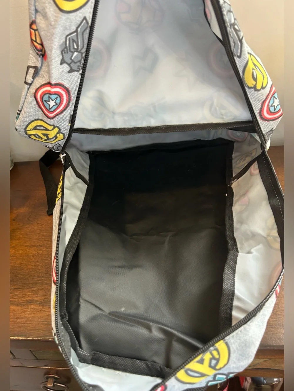 Fast Forward X Marvel Avengers Large Multi Colored Back Pack 2 Zip Pockets New!!
